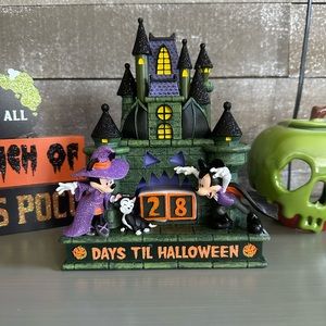 Disney Halloween 🎃 Countdown Calendar 🎃 Mickey Minnie & Figaro Discontinued